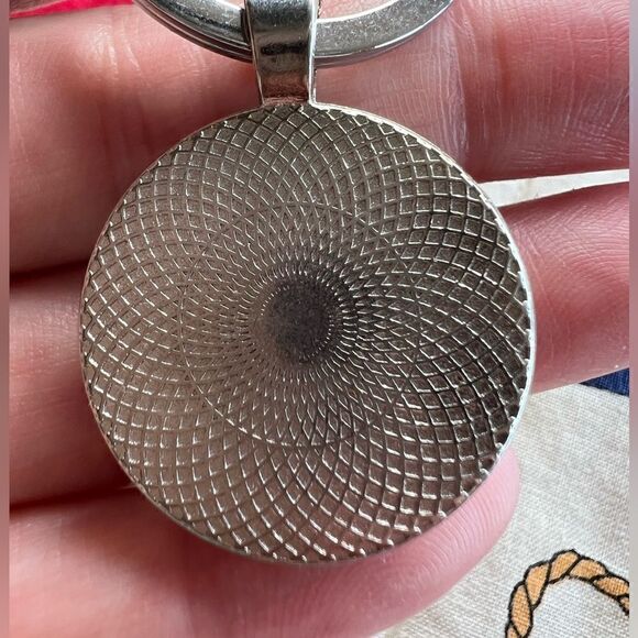 Reseller Bundle! Over 2.8 lbs TRUMP 2020 Collectible Keychains! Give as … - Picture 5 of 9